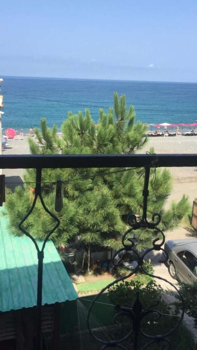 Гостевой дом green yeard hotel Кобулети-10